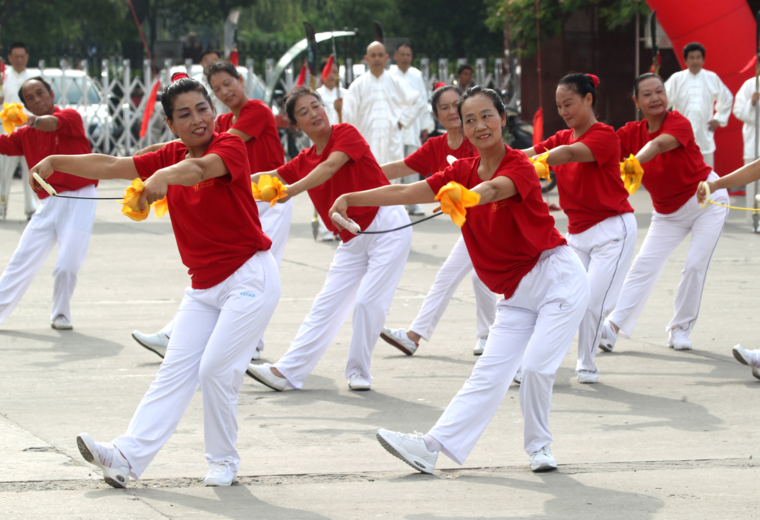 许昌网-全民健身日活动启动
