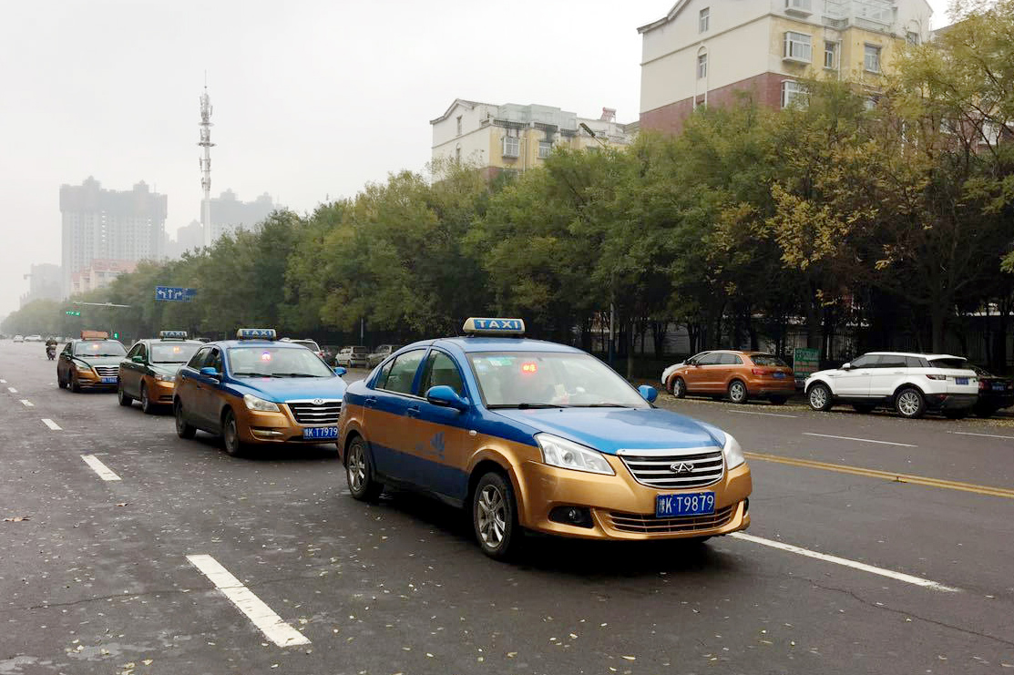 许昌网-限行期间增加运力 让市民出行有保障