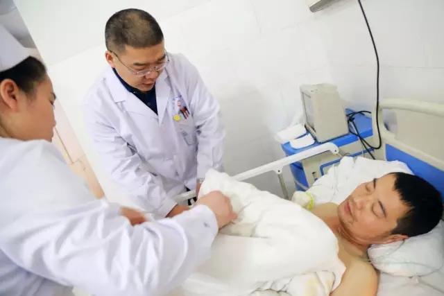 外科医生_骨外科医生收入