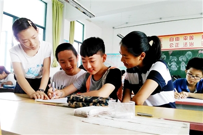 许昌网-品学兼优多面手--记第九届河南省美