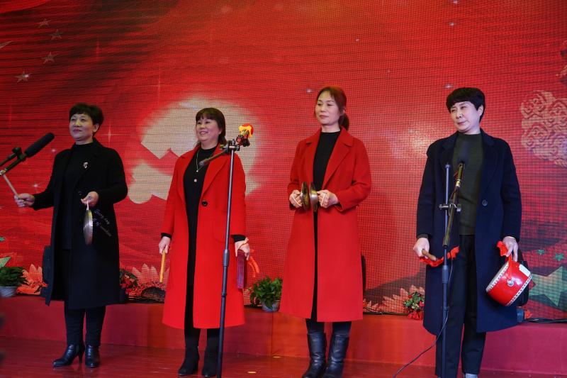 土春晚唱响正能量